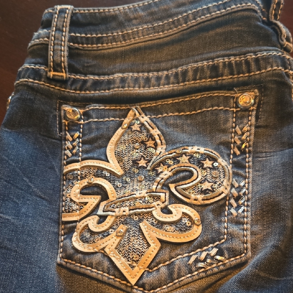 💥✨️Miss Me Dark Blue Jeans with Gold Embellishments - Picture 5 of 8
